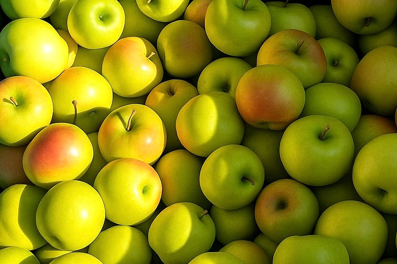 A pile of ripe Goblin apples